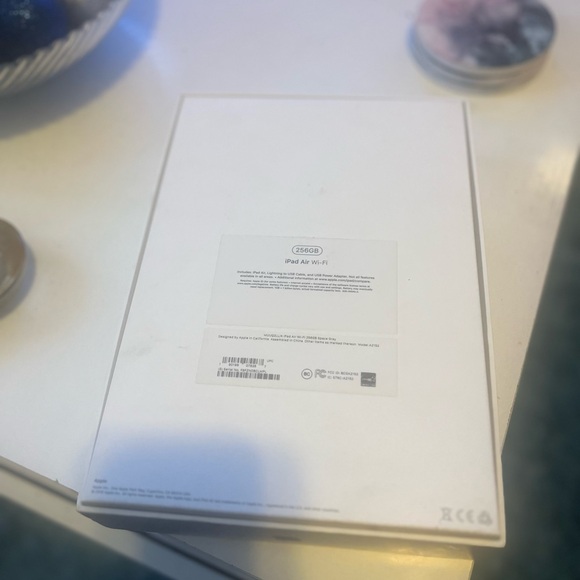 Apple iPad Pro - Space Gray - Picture 3 of 3